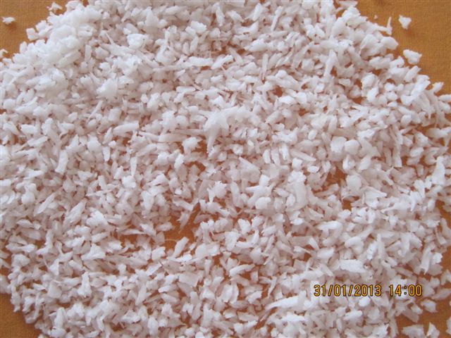 DESICCATED COCONUT HIGH FAT MEDIUM GRADE 